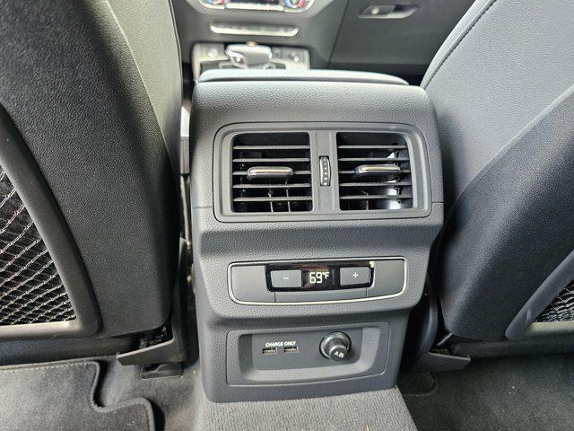 Photo of 2024 DAYTONA GRAY Audi Q5