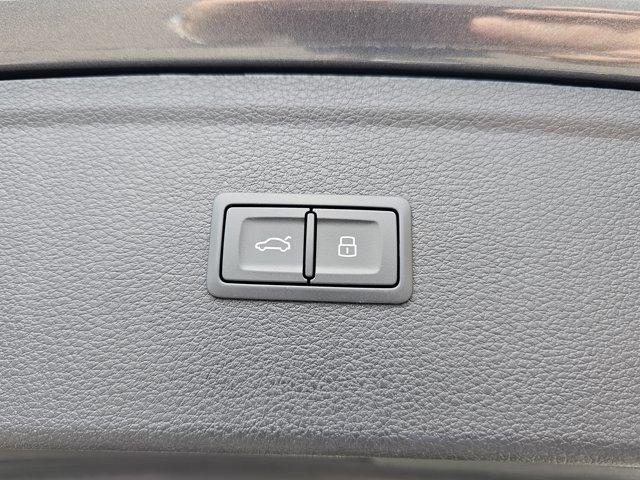 Photo of 2024 DAYTONA GRAY Audi Q5