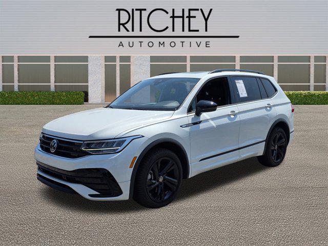 Photo of 2024 OPAL WHT PEARL Volkswagen Tiguan