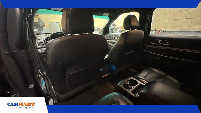 Photo of 2016 Shadow Black Ford Explorer