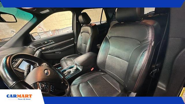 Photo of 2016 Shadow Black Ford Explorer