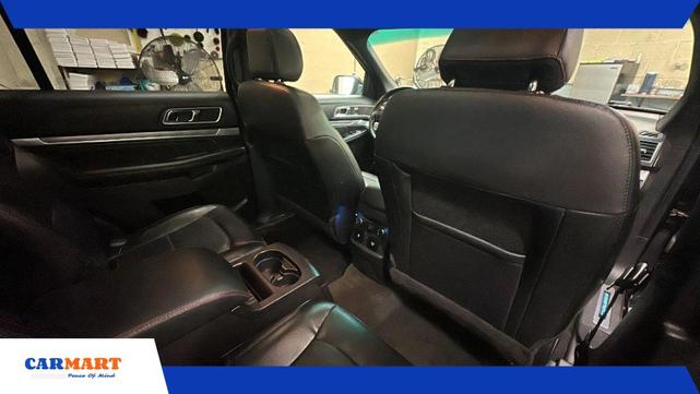Photo of 2016 Shadow Black Ford Explorer