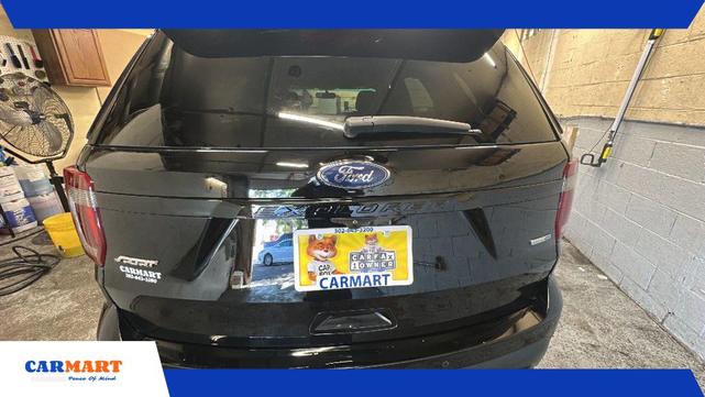 Photo of 2016 Shadow Black Ford Explorer