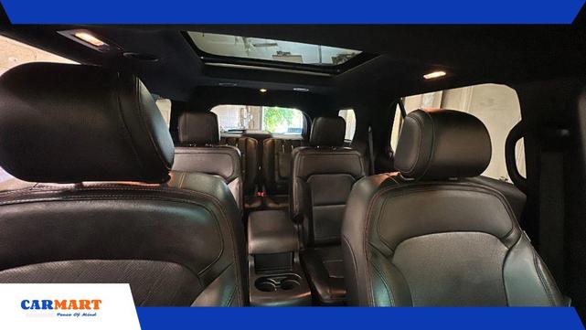 Photo of 2016 Shadow Black Ford Explorer