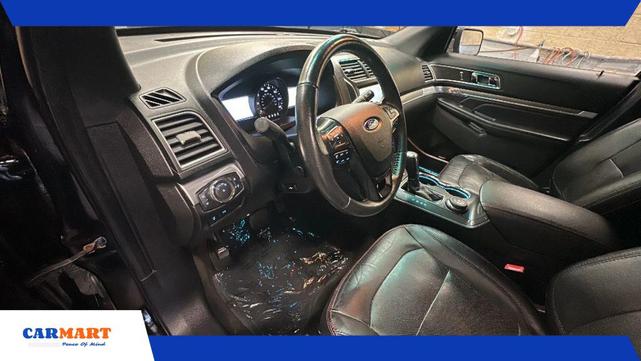 Photo of 2016 Shadow Black Ford Explorer