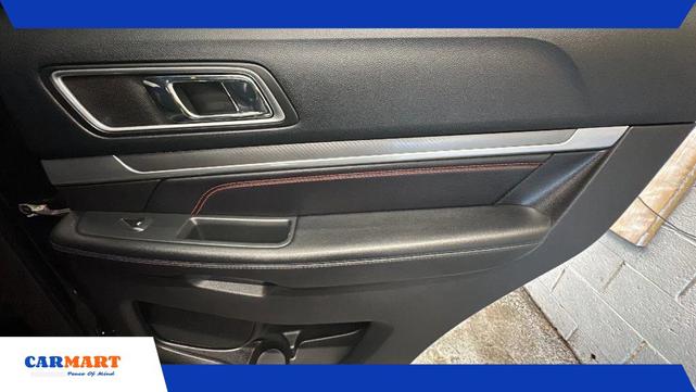 Photo of 2016 Shadow Black Ford Explorer