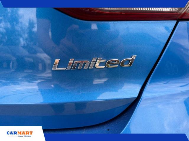 Photo of 2017 Electric Blue Hyundai ELANTRA