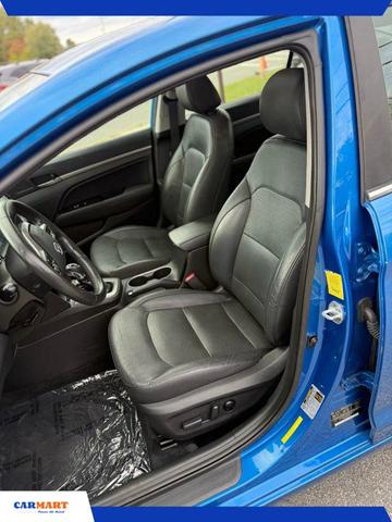 Photo of 2017 Electric Blue Hyundai ELANTRA