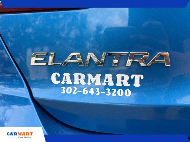 Photo of 2017 Electric Blue Hyundai ELANTRA