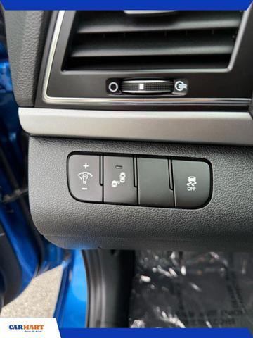 Photo of 2017 Electric Blue Hyundai ELANTRA