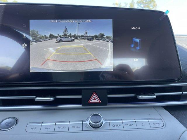Photo of 2025 Gray Hyundai ELANTRA