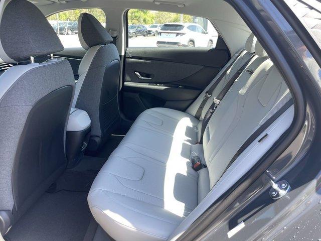Photo of 2025 Gray Hyundai ELANTRA