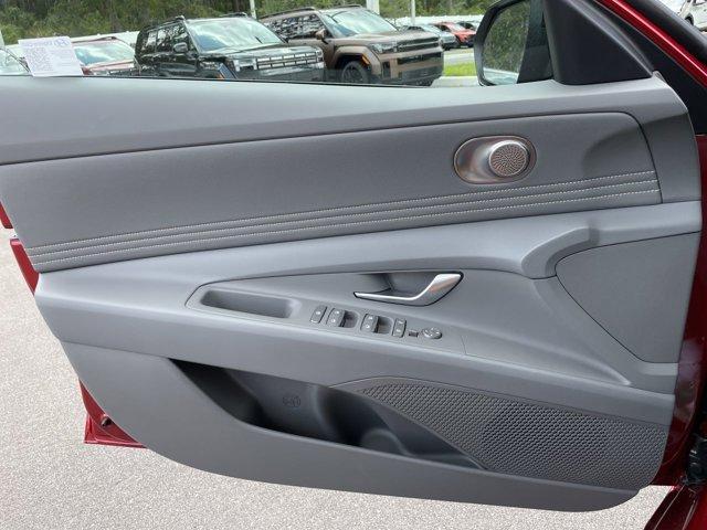 Photo of 2025 Red Hyundai ELANTRA