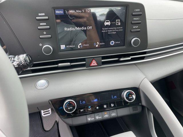 Photo of 2025 Red Hyundai ELANTRA