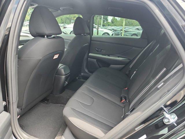 Photo of 2025 Black Hyundai ELANTRA