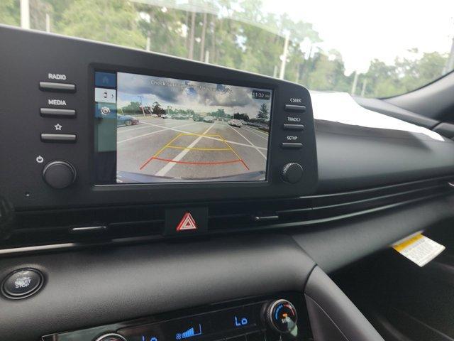 Photo of 2025 Black Hyundai ELANTRA