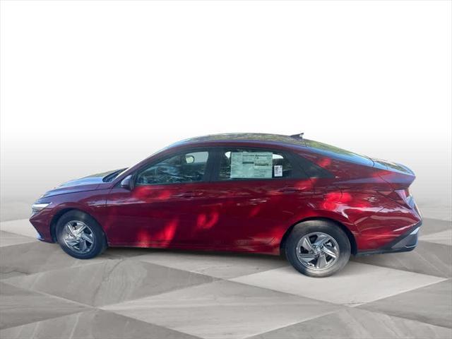 Photo of 2025 Red Hyundai ELANTRA