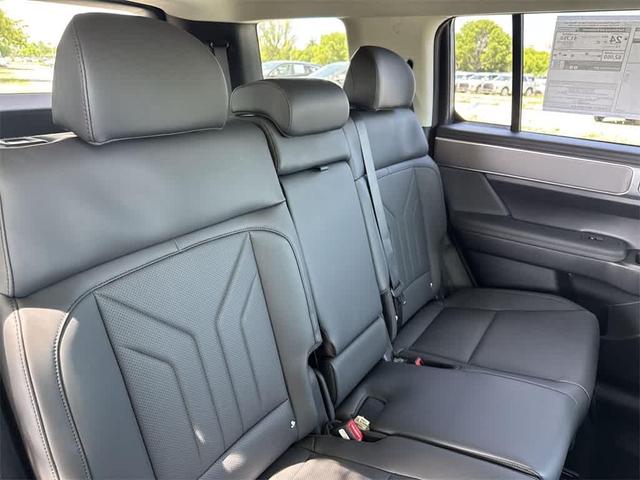 Photo of 2026 Hampton Gray Hyundai SANTA FE