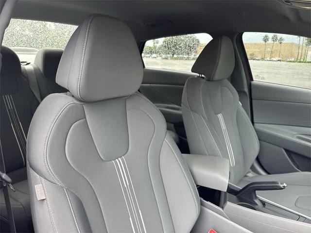 Photo of 2024 Red Hyundai ELANTRA