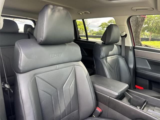 Photo of 2025 Red Hyundai SANTA FE