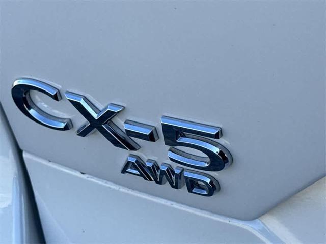Photo of 2023 Rhodium White Metallic Mazda CX-5