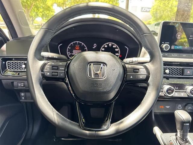 Photo of 2022 Platinum White Pearl Honda Civic