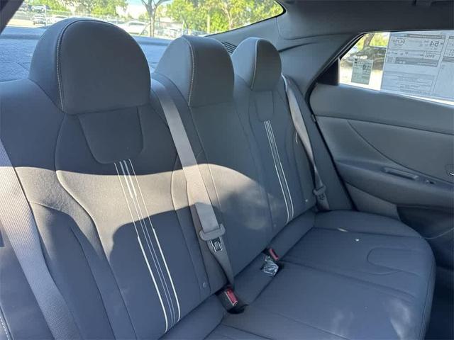 Photo of 2025 White Hyundai ELANTRA HEV