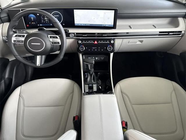 Photo of 2025 Phantom Black Hyundai TUCSON