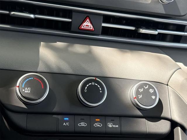 Photo of 2025 Amazon Gray Hyundai ELANTRA