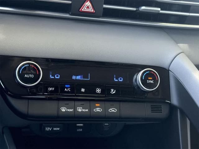 Photo of 2025 Gray Hyundai ELANTRA
