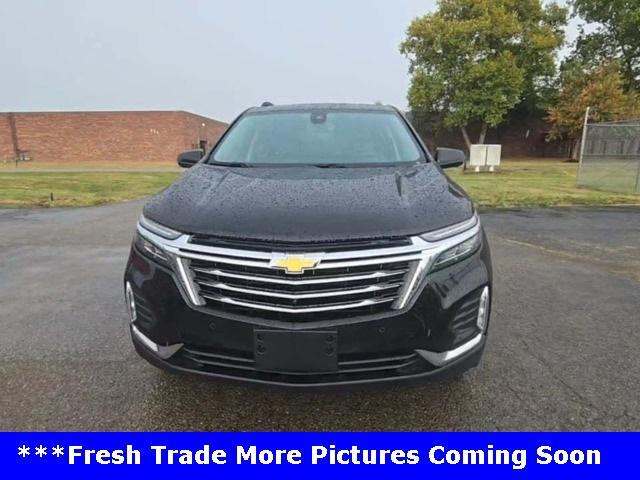 Photo of 2023 Mosaic Black Metallic Chevrolet Equinox