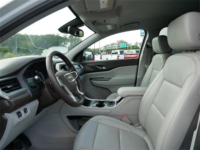 Photo of 2023 Summit White GMC Acadia