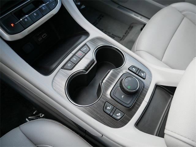 Photo of 2023 Summit White GMC Acadia