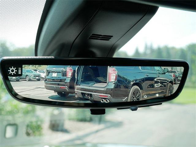 Photo of 2022 Black Chevrolet Suburban