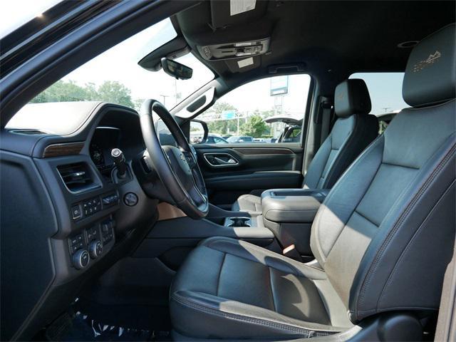 Photo of 2022 Black Chevrolet Suburban