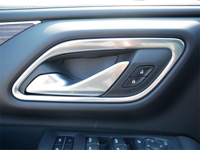 Photo of 2022 Black Chevrolet Suburban