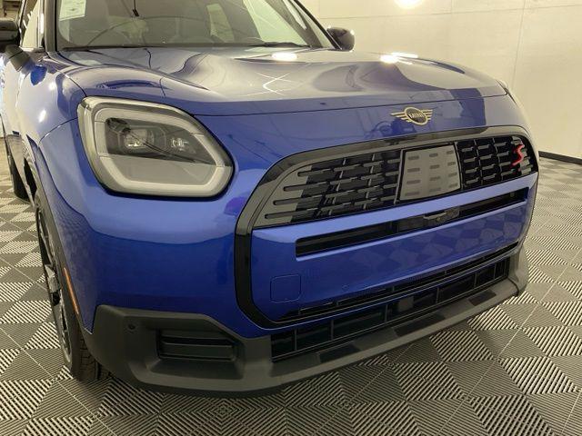 Photo of 2026 Blazing Blue Metallic MINI Countryman