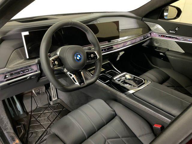 Photo of 2024 Aventurin Red Metallic BMW i7