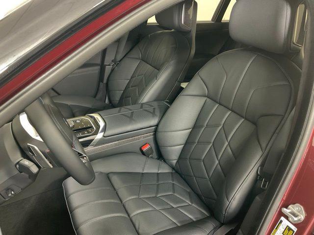 Photo of 2024 Aventurin Red Metallic BMW i7