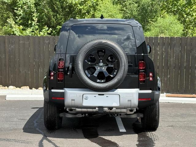 Photo of 2025 Santorini Black Metallic Land Rover Defender