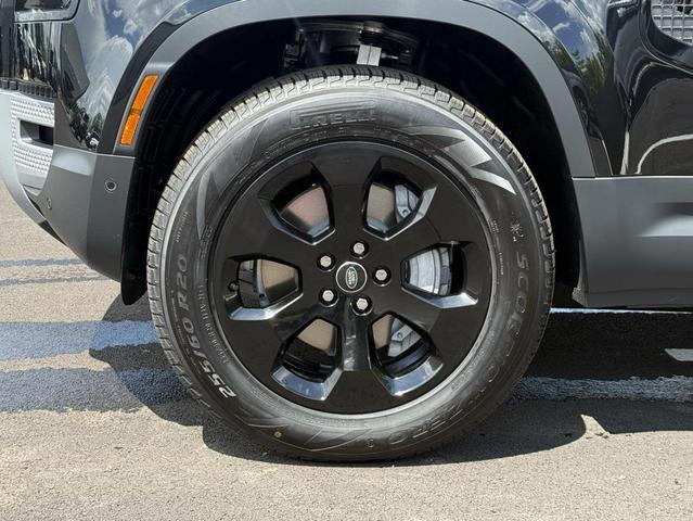 Photo of 2025 Santorini Black Metallic Land Rover Defender