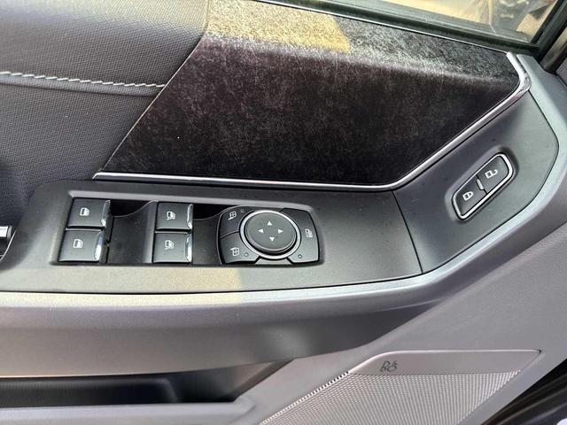Photo of 2022 Agate Black/Carbonized Gray Ford F-150