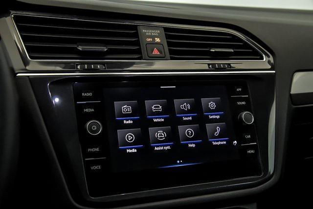 Photo of 2022 Gray Volkswagen Tiguan