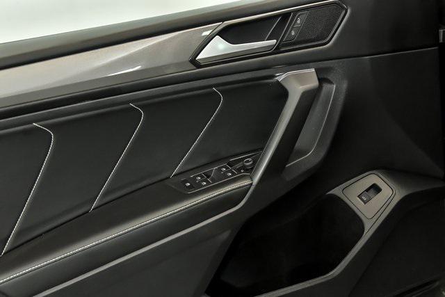 Photo of 2022 Gray Volkswagen Tiguan