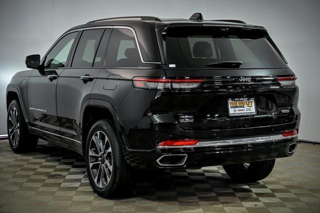 Photo of 2023 Diamond Black Crystal Pearlcoat Jeep Grand Cherokee 4xe