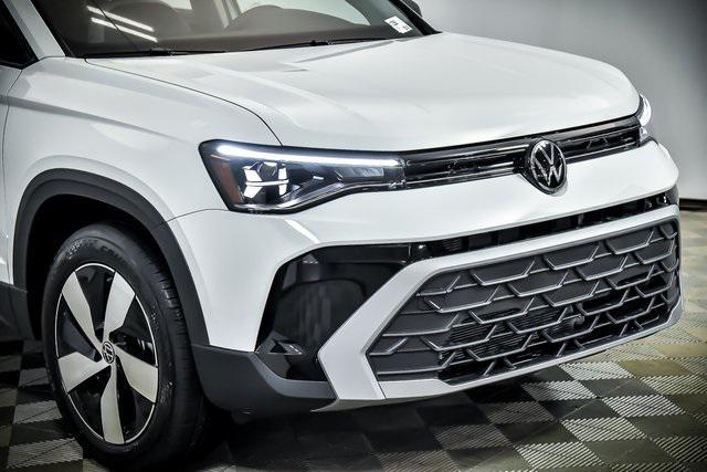 Photo of 2025 Pure White Volkswagen Taos