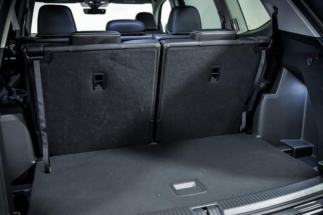 Photo of 2025 Pure Gray Volkswagen Atlas