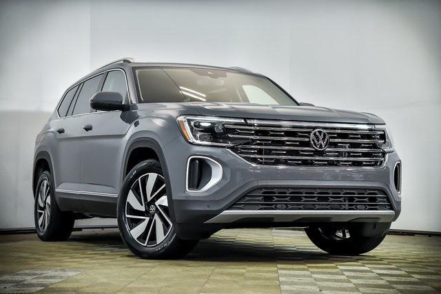 Photo of 2025 Pure Gray Volkswagen Atlas