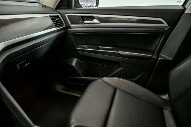 Photo of 2019 Platinum Gray Metallic Volkswagen Atlas
