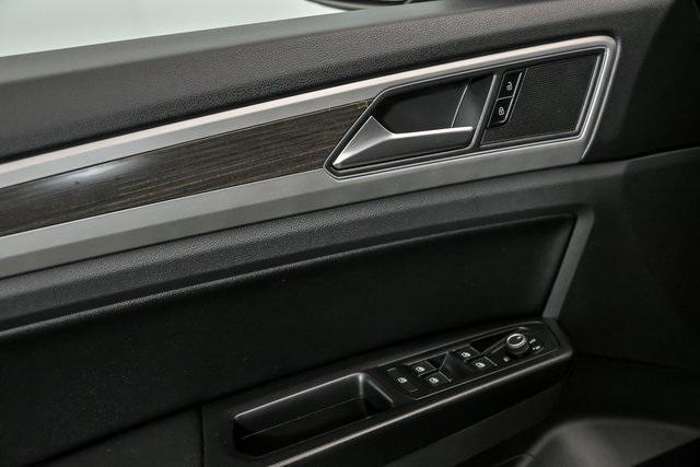 Photo of 2019 Platinum Gray Metallic Volkswagen Atlas